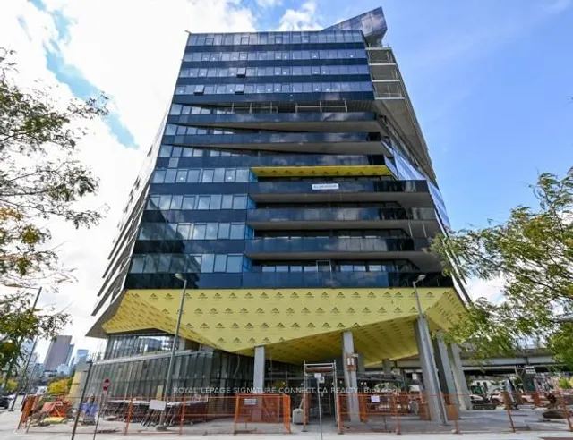 21 Lawren Harris Sq Unit 406