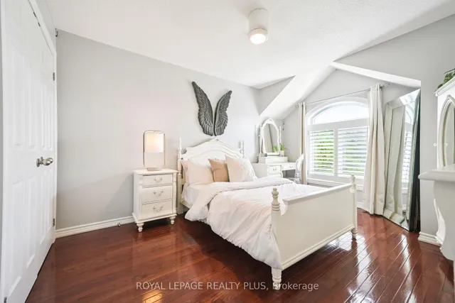 Additional image 37 of 2341 Tesla Cres