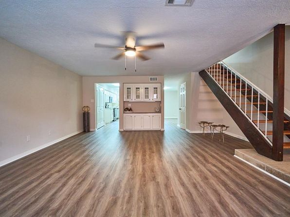 10818 Briar Forest Dr #34, Houston, TX 77042