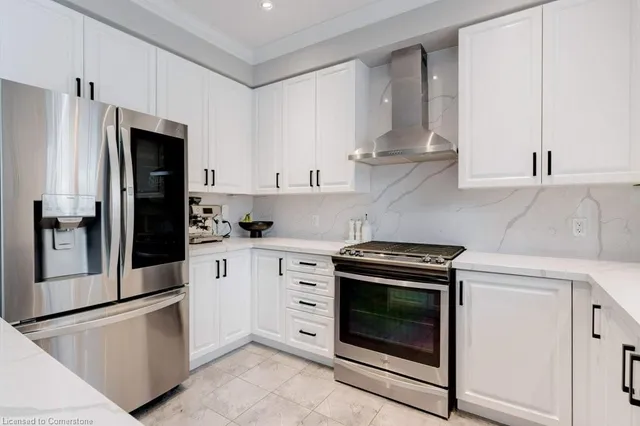 Additional image 17 of 23 Matthew St