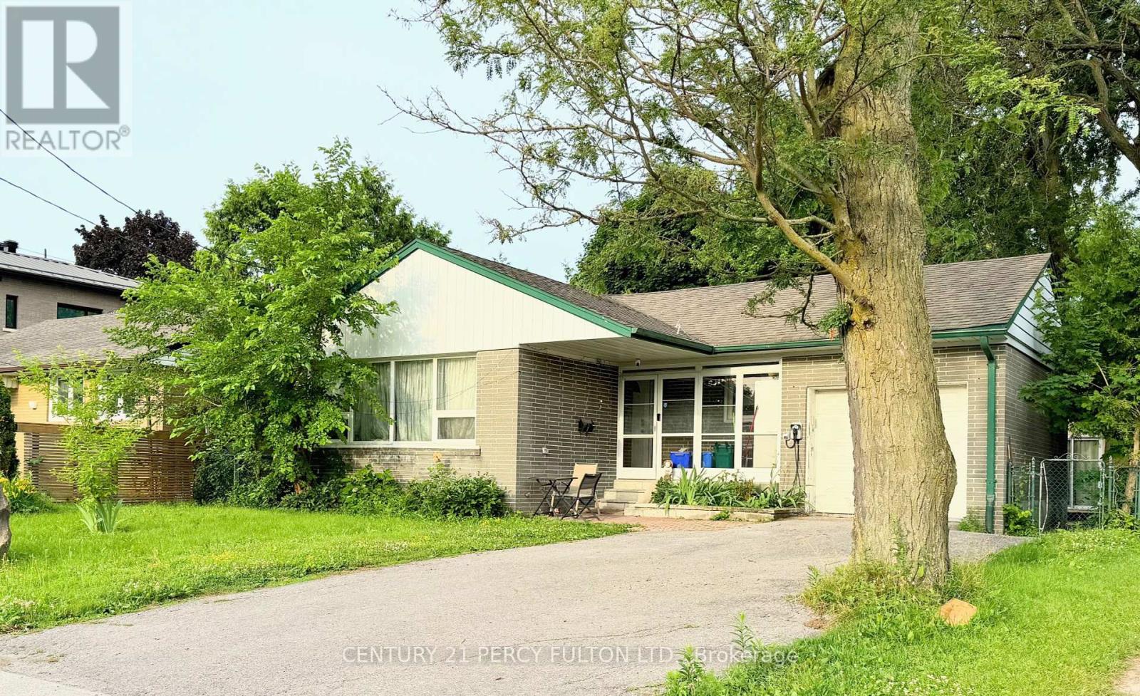 Property image for 272 CONESTOGA AVENUE|Richmond Hill (Harding), Ontario L4C2H2