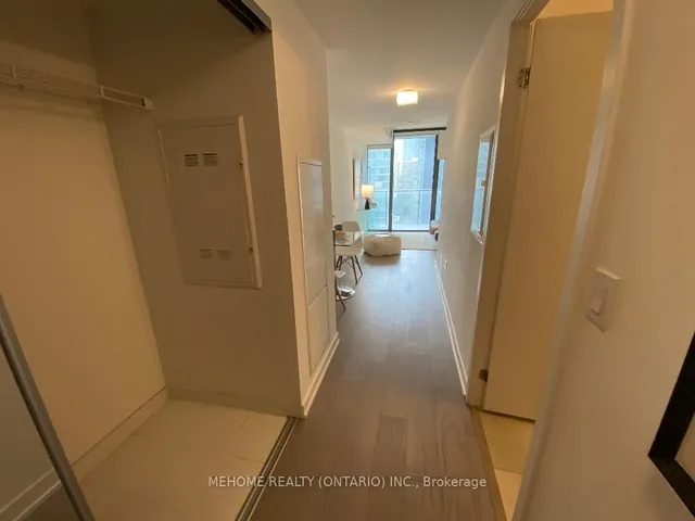 房产图片 17 - 多伦多市威尔斯利街11号1010单元