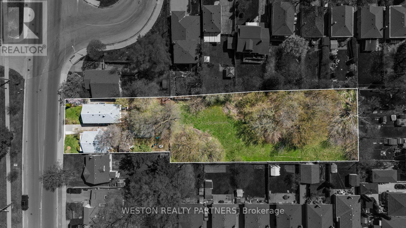 Property image for 372-374 KENNEDY ROAD|Toronto (Clairlea-Birchmount), Ontario M1K2A5