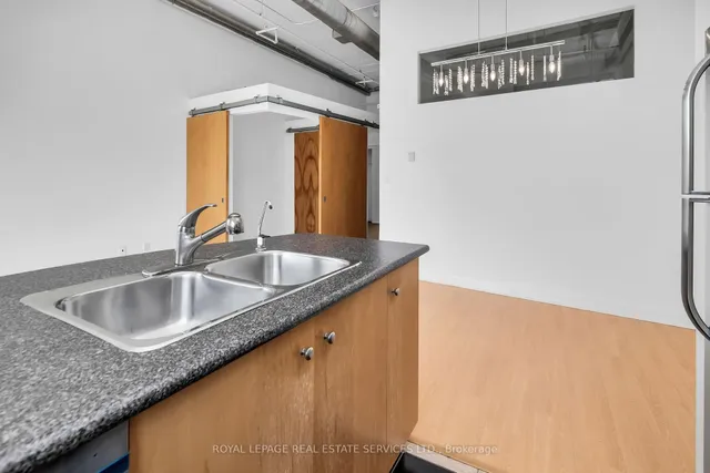 Additional image 12 of 700 King St Unit PH13