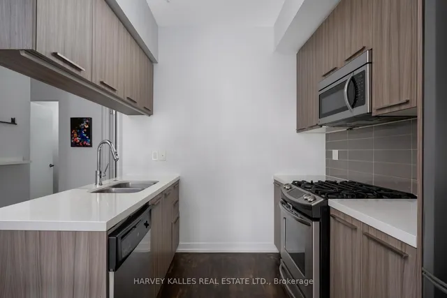 Additional image 13 of 140 Broadview Ave Unit 45