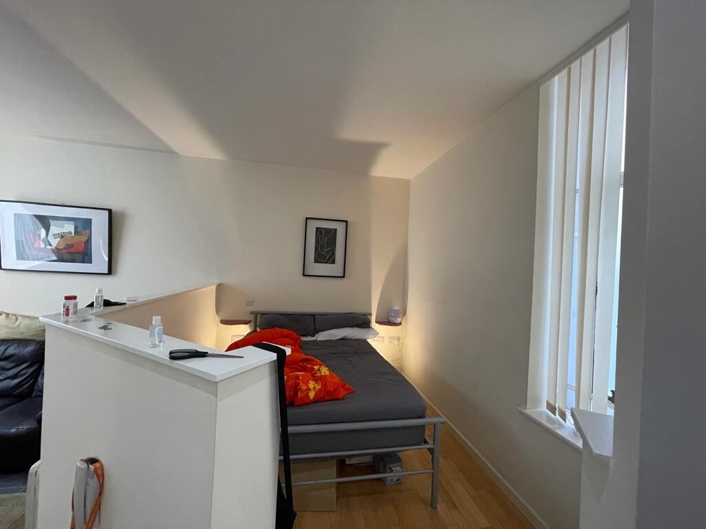 Additional image 4 of Centrally Located Furnished Studio