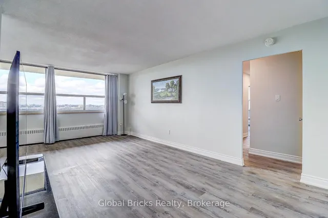 Additional image 20 of 1455 Lawrence Ave Unit 2006