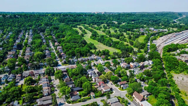 Additional image 40 of 29 Linwood Ave