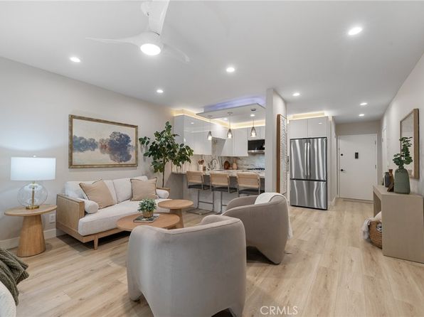 15344 Weddington St, Van Nuys, CA