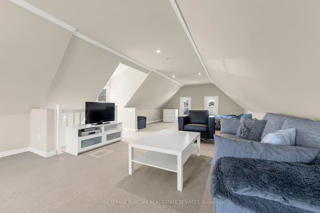 Additional image 20 of 187 Victoria Ave