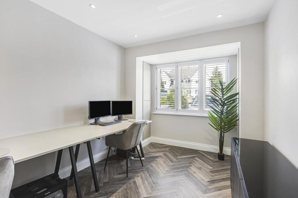 Additional image 14 of The Grove, Brookmans Park , Herts