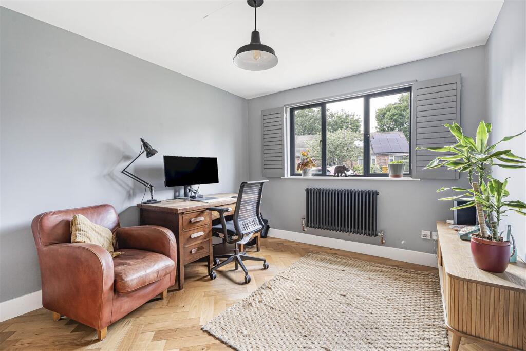 Additional image 15 of Hillside Way, Welwyn