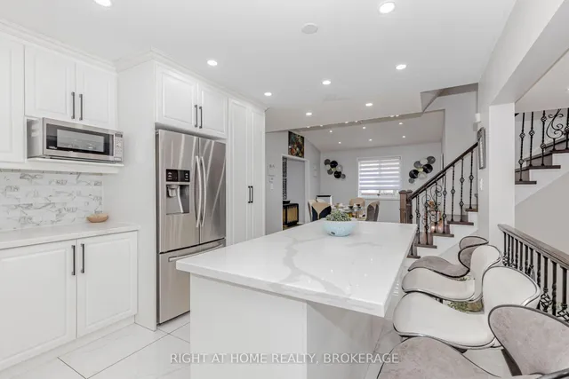 Additional image 28 of 31 Massena Dr