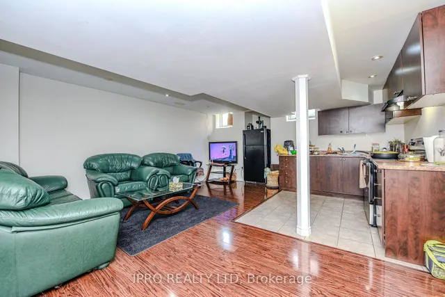 Additional image 34 of 44 Templehill Rd