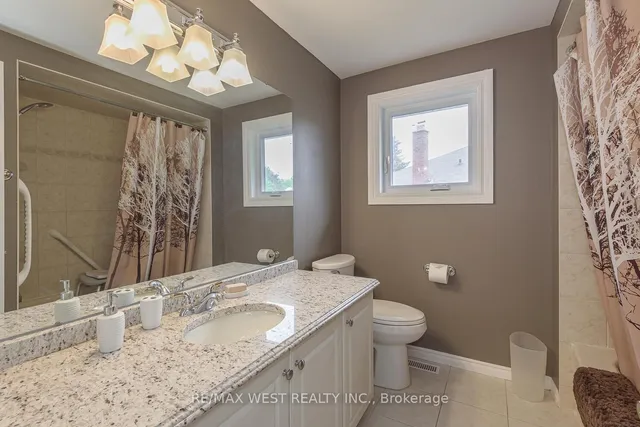 Additional image 36 of 12 Barr Cres