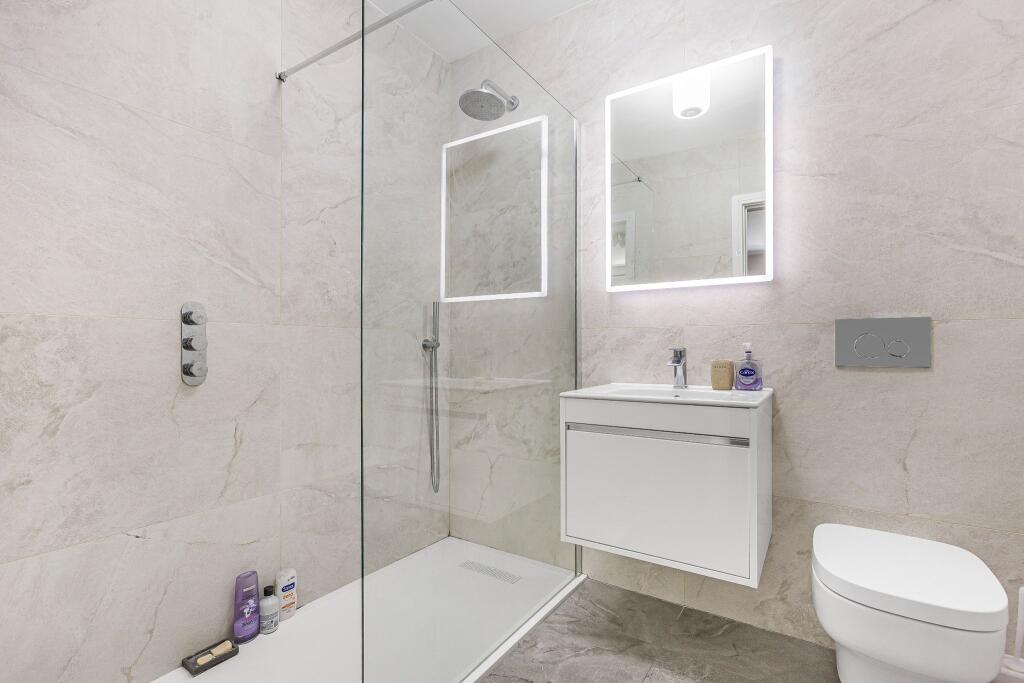 Additional image 23 of Pine Grove, Brookmans Park, AL9