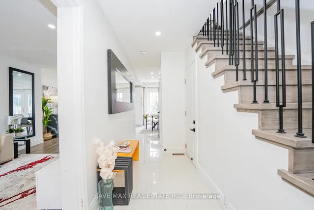 Additional image 4 of 76 Traverston Crt