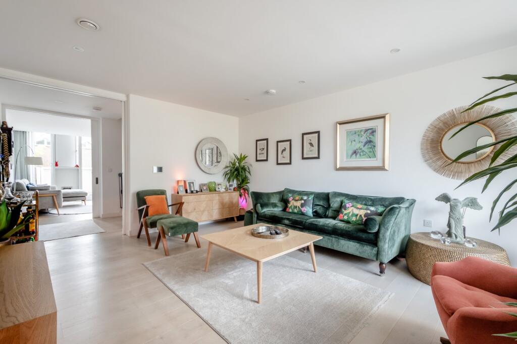 Additional image 19 of Gabriel Square, St. Albans, Hertfordshire