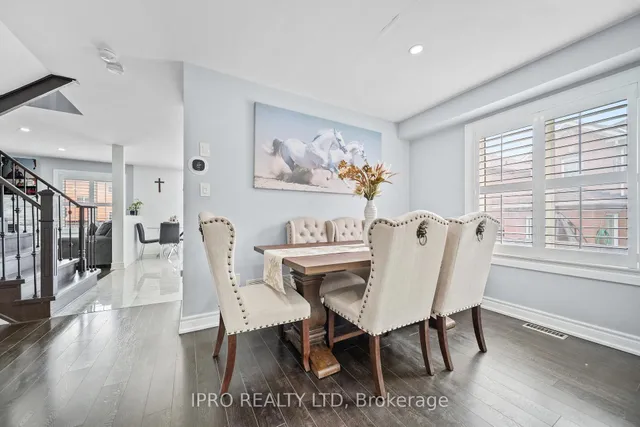 Additional image 7 of 14 Saddleback Sq