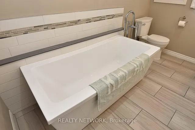 房产图片 36 - 21 Woodside Dr