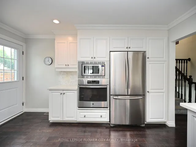 Additional image 26 of 2 Aintree Cres