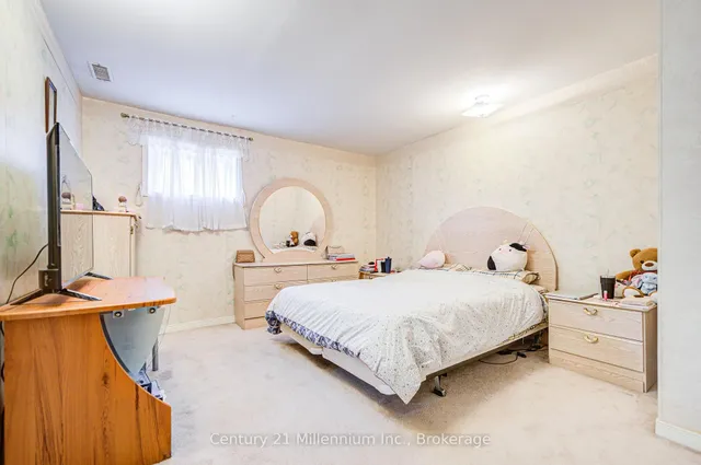 Additional image 30 of 9 Thane Crt