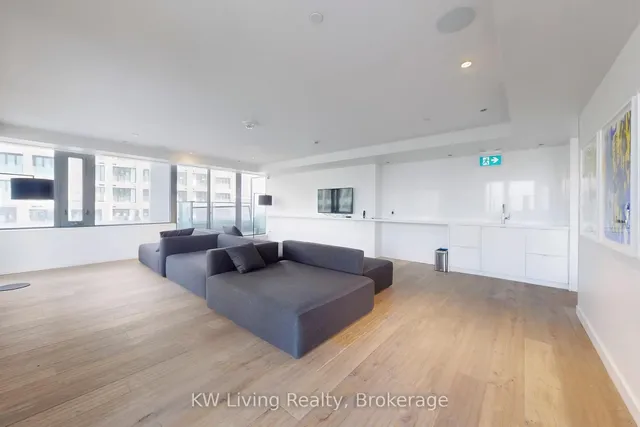 Additional image 27 of 5 Soudan Ave Unit 917