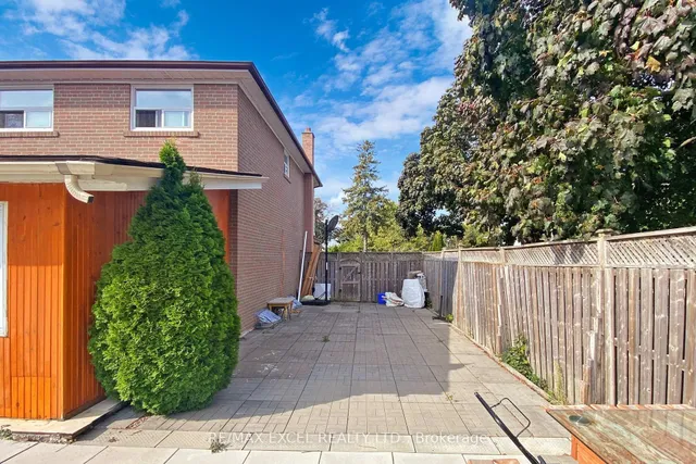 Additional image 39 of 43 Sonmore Dr