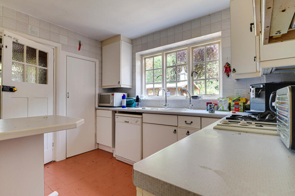 Additional image 5 of Southdown Road, Harpenden, AL5