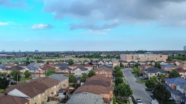 Additional image 41 of 27 Silver Egret Rd