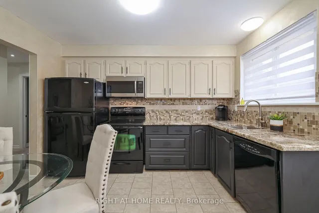 Additional image 13 of 25 Devonshire Dr