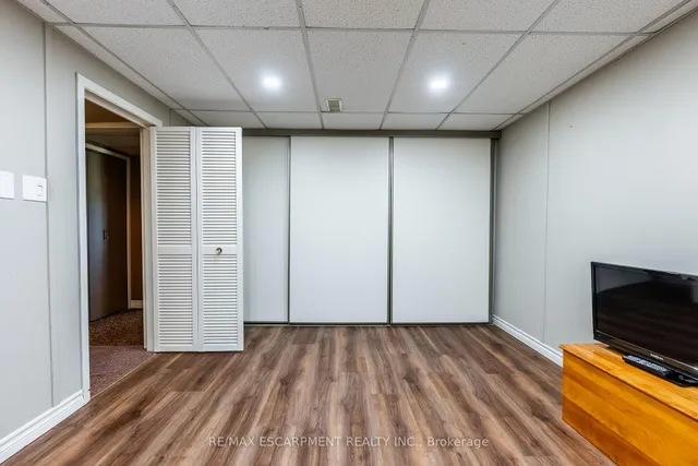 Additional image 35 of 1515 Brenner Cres