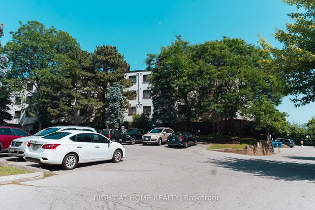 Additional image 33 of 1030 Falgarwood Dr Unit 56