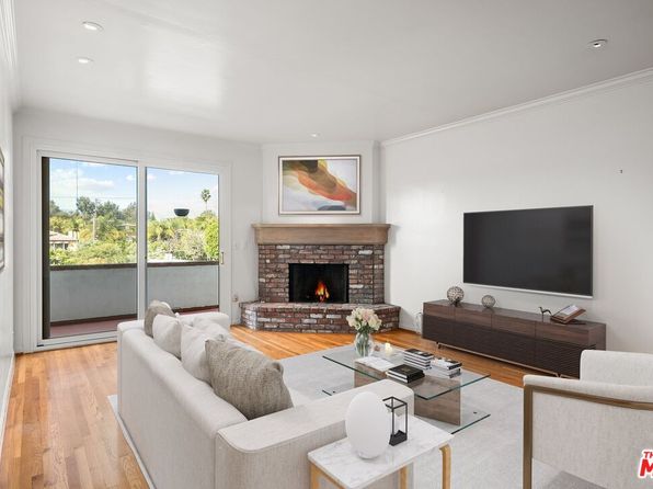 11755 Montana Ave, Los Angeles, CA