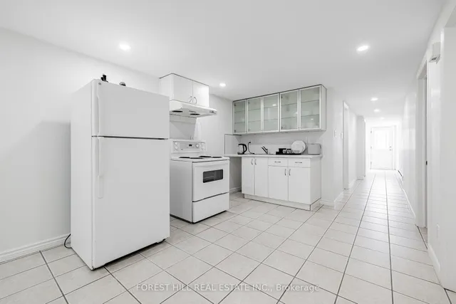 Additional image 5 of 27 Apache Tr