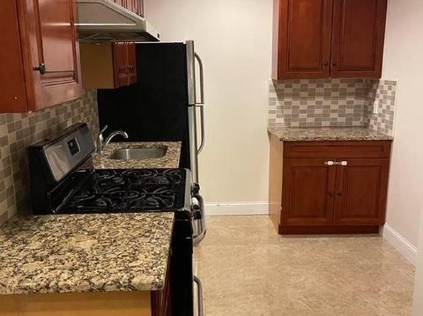 82-25 Queens Boulevard #2C, Elmhurst, NY 11373