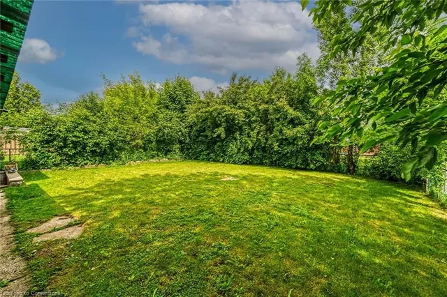 Additional image 27 of 54 Berko Ave