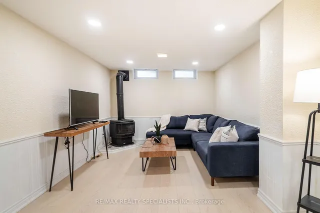 Additional image 26 of 341 Wilson Dr Unit 9