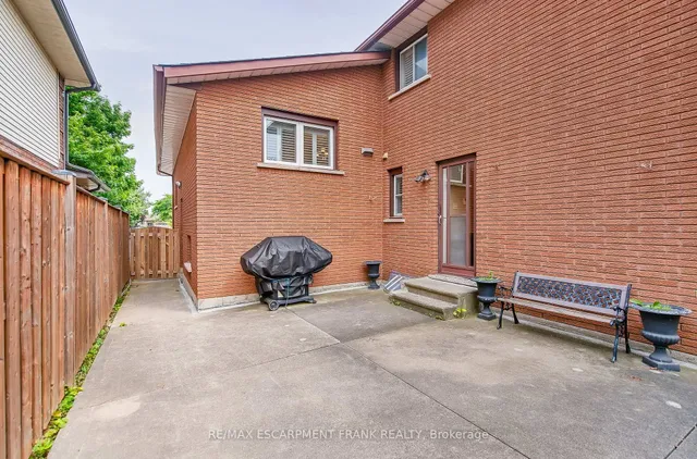 Additional image 42 of 75 President Dr