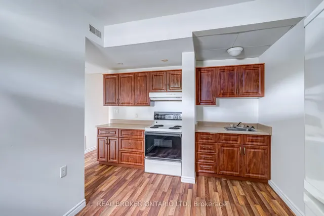 Additional image 23 of 55 Young St