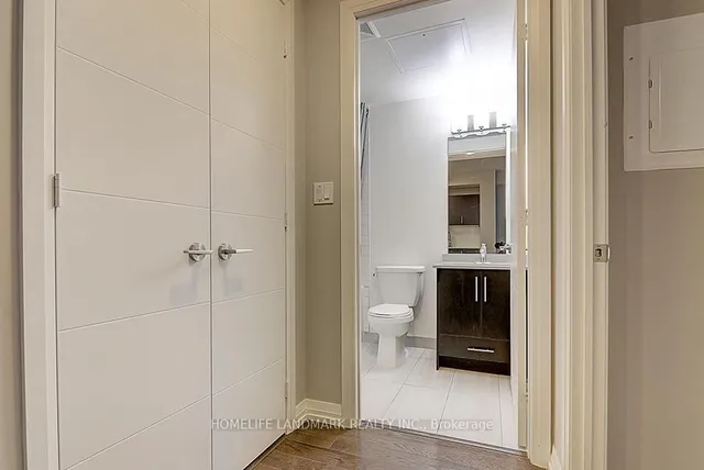 Additional image 10 of 460 Adelaide St Unit 701