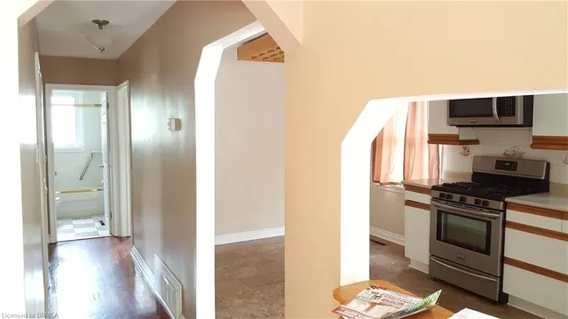 Additional image 14 of 57 Bellman Ave