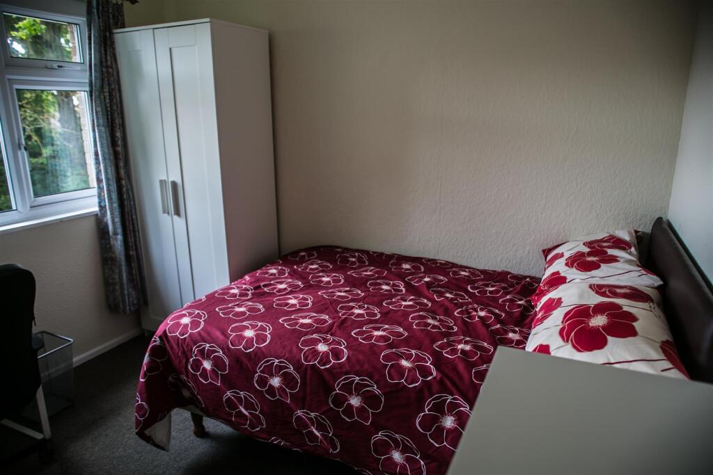 Additional image 21 of Leahurst Crescent, Harborne, Birmingham