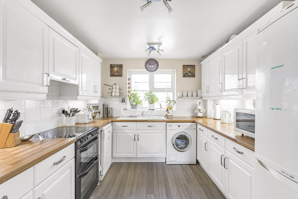 Additional image 5 of Howlands, Welwyn Garden City, Hertfordshire, AL7