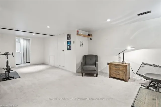 Additional image 21 of 11 Colmar Pl Unit 2