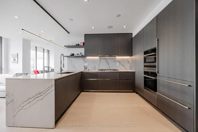 Additional image 9 of 33 Lombard St Unit 2609
