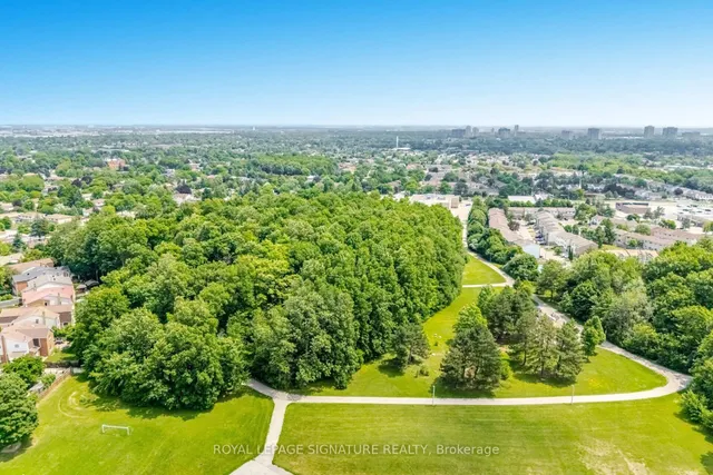 Additional image 28 of 71 Mandarin Cres