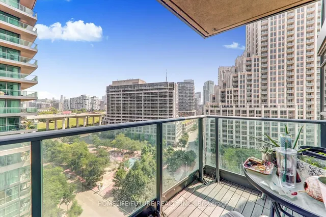 Additional image 8 of 215 Fort York Blvd Unit 1011