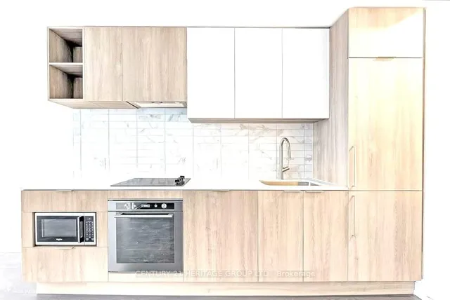 Additional image 6 of 2020 Bathurst St Unit 315