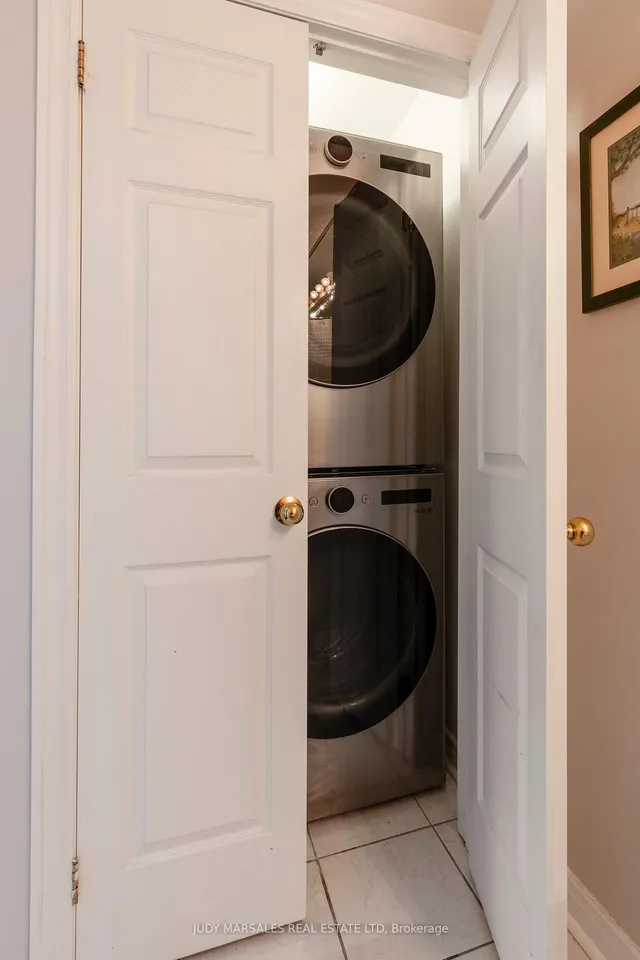 Additional image 21 of 100 Beddoe Dr Unit 21